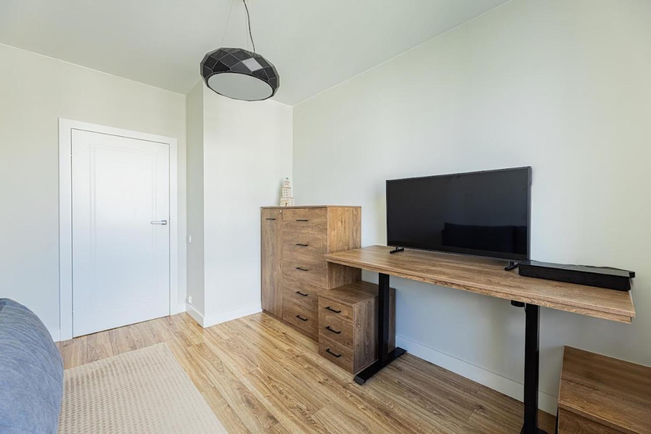 Apartment Z Parkingiem, Obok Metra. *