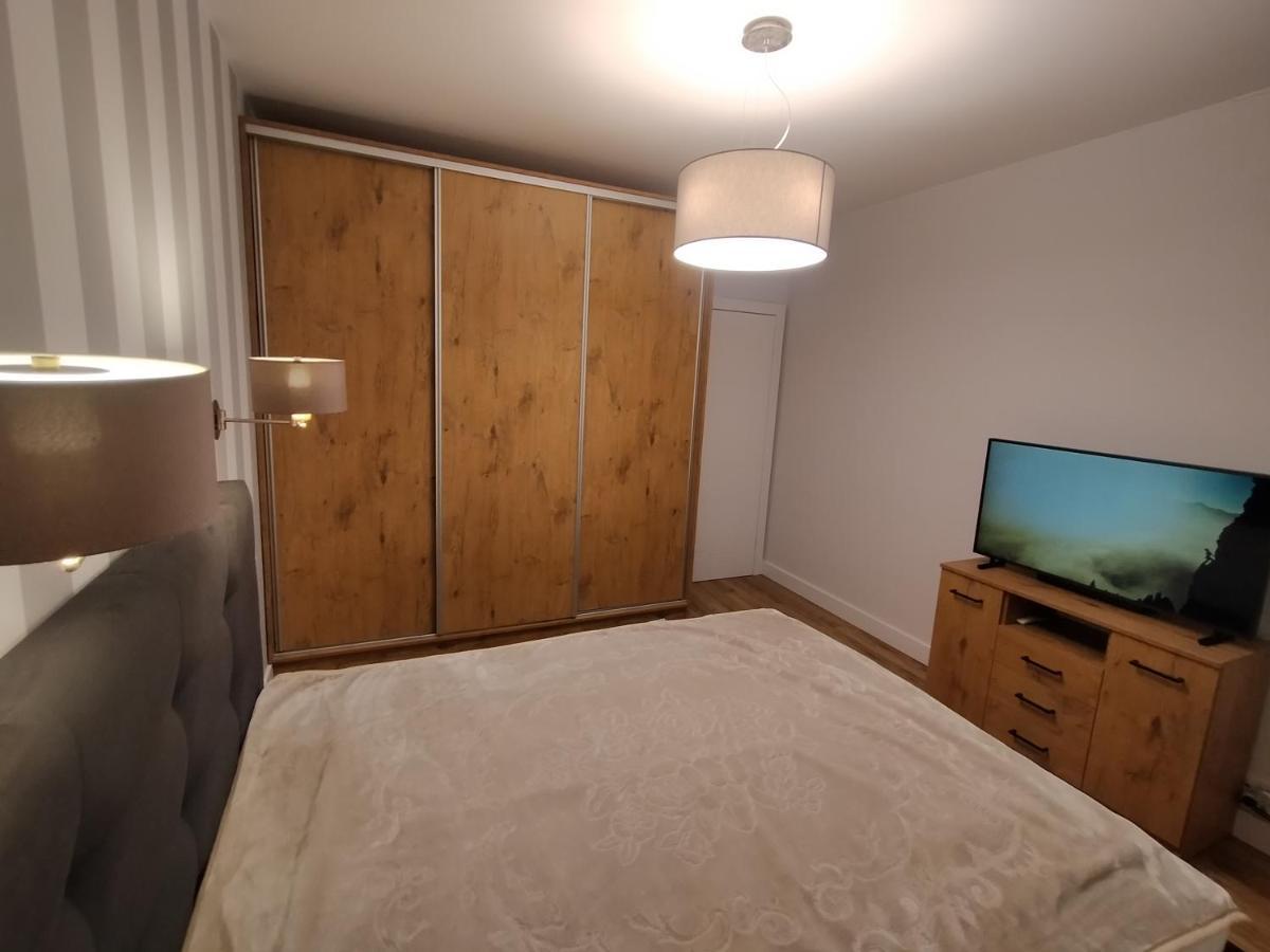 Z Parkingiem, Obok Metra. Apartamento *