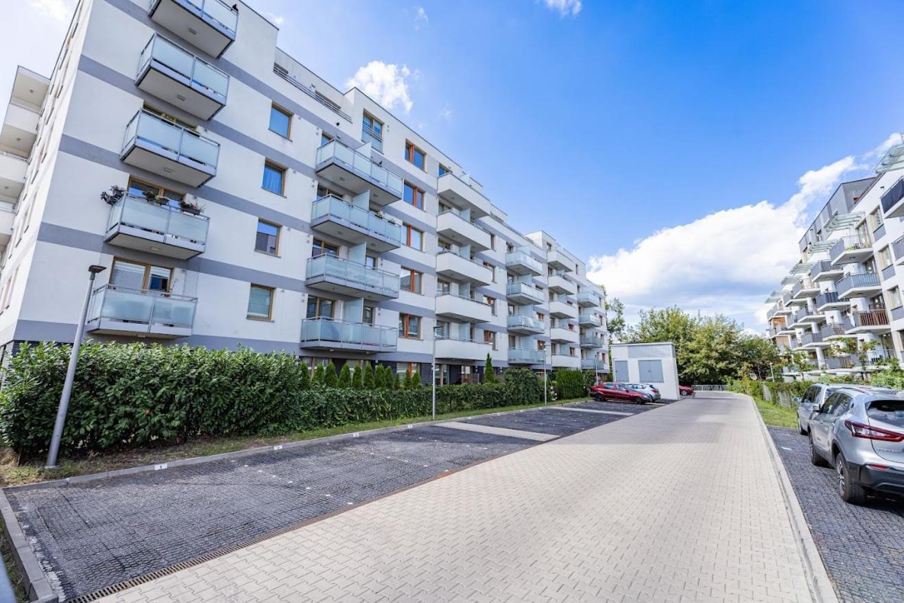 Apartamento Z Parkingiem, Obok Metra.