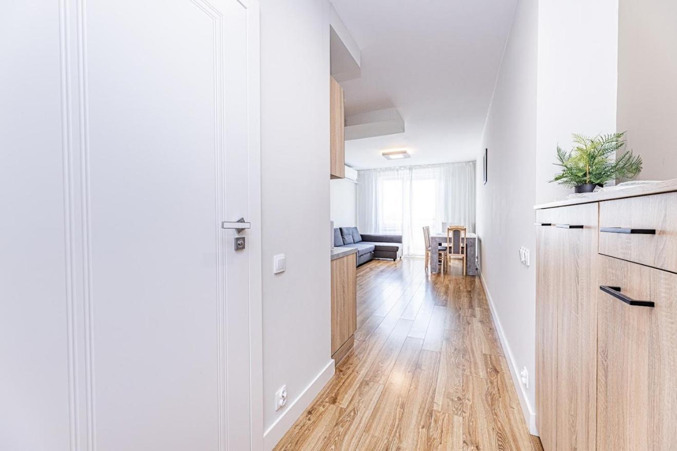 Z Parkingiem, Obok Metra. Apartamento Varsovia